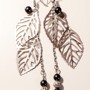 Boucles d'oreilles feuilles métalliques avec pierres naturelles Hématite